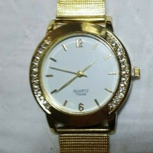 Gold w/ Rhinestone Mesh Strap Fashion Women's Watch !!!NEW!!!